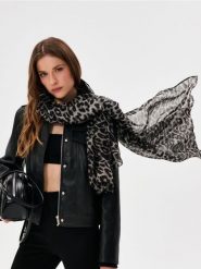 Szalik w panterkę - wielobarwny. Szaliki Sinsay, bez wzorów. Za 19.99 zł.