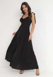 Czarna Rozkloszowana Sukienka Maxi z Wiązanymi Ramiączkami Lisija. Czarne sukienki Born2be, m, bez wzorów, eleganckie, bez kołnierzyka, bez ramiączek, maxi, rozkloszowane. Za 139.99 zł.
