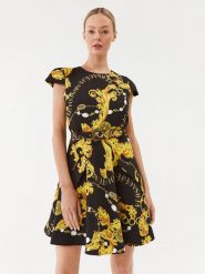 Versace Jeans Couture Sukienka codzienna 75HAO905 Czarny Regular Fit. Czarne sukienki Versace Jeans Couture, na co dzień, bez wzorów, z jeansu, bez kołnierzyka, bez ramiączek, proste. Za 1,089.00 zł.