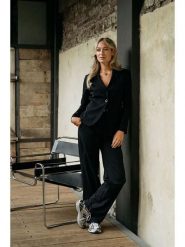 &Co Woman Spodnie "Perfaite" w kolorze czarnym rozmiar: XS. Czarne spodnie materiałowe &Co Woman, xs, bez wzorów, z materiału, z podwyższonym stanem. Za 182.72 zł.