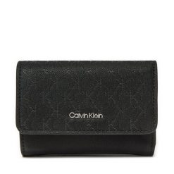 Mały Portfel Damski Calvin Klein. Czarne portfele Calvin Klein, bez wzorów. Za 219.99 zł.