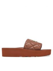 LOVE MOSCHINO Klapki JA28014I1MIE0201 Brązowy. Brązowe klapki Love Moschino, bez wzorów, ze skóry, bez obcasa. Za 469.99 zł.