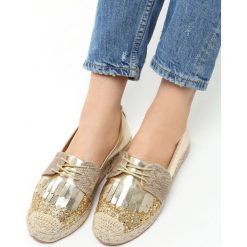 Złote Espadryle Amazing Grace. Żółte espadryle Born2be, bez wzorów, bez obcasa, na platformie, bez zapięcia. Za 39.99 zł.