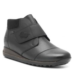 Botki Rieker. Czarne botki Rieker, bez wzorów, bez obcasa, na płaskiej podeszwie, bez zapięcia. Za 251.99 zł.