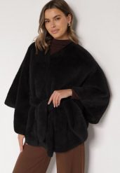 Czarne Ponczo z Futerkiem i Wiązanym Paskiem Monalena. Czarne swetry Born2be, uniwersalny, bez wzorów, z futra, bez ramiączek. Za 269.99 zł.