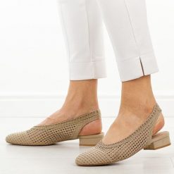 Beżowe przewiewne baleriny damskie T.Sokolski 147. Brązowe baleriny Sokolski, w ażurowe wzory, z jeansu, bez obcasa, na obcasie. Za 179.00 zł.