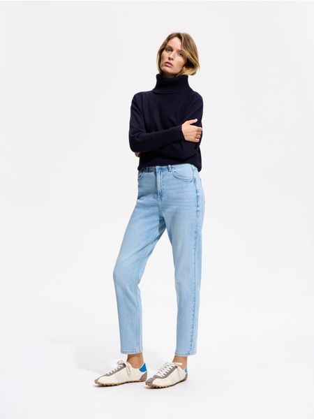 Jeansy mom comfort - niebieski. Niebieskie jeansy Reserved, bez wzorów. Za 129.99 zł.