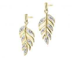 Kolczyki z żółtego złota z diamentami - piórka - 0,05 ct - próba 375. Żółte kolczyki Apart, z diamentem, złote. Za 1,890.00 zł.