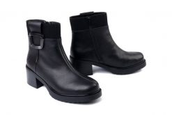 RIEKER Y5253-00 black, botki damskie. Czarne botki Rieker, bez wzorów, z wełny, bez obcasa, na obcasie, bez zapięcia. Za 373.71 zł.