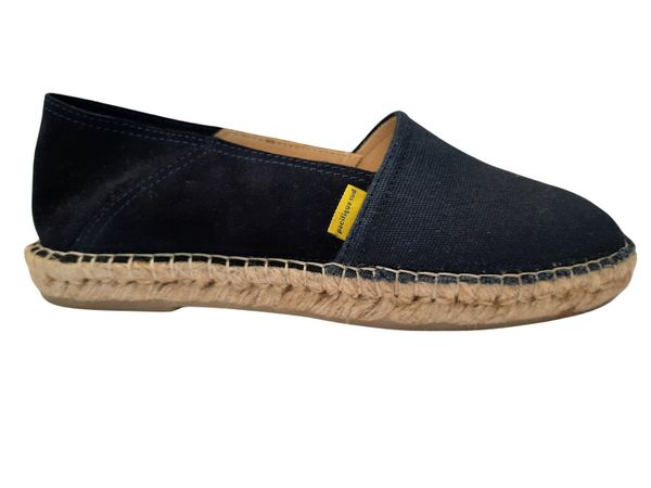 Buty Espadryle Unisex. Brązowe espadryle PACIFIQUE SUD, bez wzorów, ze skóry, bez obcasa, bez zapięcia. Za 252.50 zł.