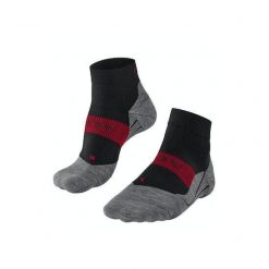 Krótkie skarpety damskie Falke RU4 Endurance Cool. Czarne skarpety Falke, bez wzorów, z elastanu. Za 142.00 zł.