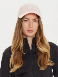 New Era Czapka z daszkiem Cosy New York Yankees 60565257 Różowy. Czerwone czapki New Era, bez wzorów, z materiału. Za 99.99 zł.