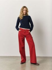 Jeansy straight fit - intenstywna czerwień. Czerwone jeansy Reserved, l, bez wzorów. Za 199.99 zł.