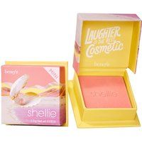 Shellie - Mini Róż Do Policzków W Ciepłym Odcieniu Różowej Muszli. Róże BENEFIT COSMETICS. Za 105.00 zł.