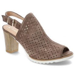Sandały damskie Karino, matowa skóra naturalna perforowana i zapinana na sprzączkę i na słupku, jasnobrązowe, 1997-043-P-J. Brązowe sandały Karino, bez wzorów, ze skóry, biznesowe, bez obcasa, na obcasie, bez zapięcia. Za 199.00 zł.