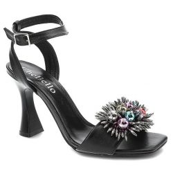 Czarne Sandały Chebello Eleganckie Skórzane Buty. Czarne sandały CheBello, z aplikacjami, eleganckie, bez obcasa, na obcasie, bez zapięcia. Za 299.00 zł.