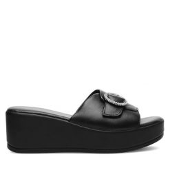 Klapki Lasocki. Czarne klapki Lasocki, bez wzorów, bez obcasa. Za 159.99 zł.
