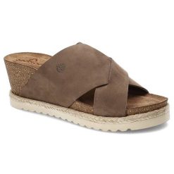 Brązowe Klapki Yokono Damskie Na Koturnie. Brązowe klapki Yokono, bez wzorów, z nubiku, bez obcasa, na koturnie. Za 309.00 zł.