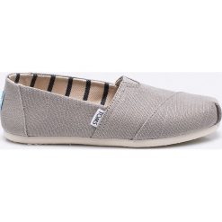 Toms - Espadryle Classic. Szare espadryle Toms, bez wzorów, z materiału, bez obcasa, na płaskiej podeszwie, bez zapięcia. W wyprzedaży za 139.90 zł.