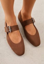 Jasnobrązowe Balerinki Vices ze Skórzaną Wkładką i Szerokim Paskiem ze Sprzączką Rilucea. Brązowe baleriny Born2be, bez wzorów, z jeansu, bez obcasa, na płaskiej podeszwie. Za 69.99 zł.