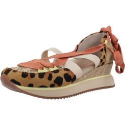 Sandały GIOSEPPO 78612G Nadruk zwierzęcy. Sandały Gioseppo, bez wzorów, ze skóry, sportowe, bez obcasa, bez zapięcia. Za 364.99 zł.