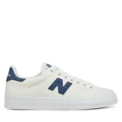 Trampki New Balance. Białe trampki New Balance, bez wzorów, bez zapięcia. Za 249.99 zł.