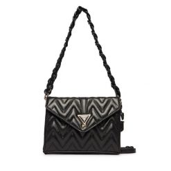 Torebka Guess. Czarne torebki klasyczne Guess, z aplikacjami, bez dodatków. Za 289.99 zł.