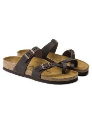 Birkenstock Skórzane japonki "Mayari" w kolorze czarnym rozmiar: 38. Czarne klapki Birkenstock, bez wzorów, ze skóry, z otwartym noskiem, bez obcasa. Za 429.45 zł.