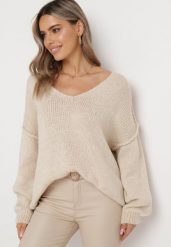 Jasnobeżowy Sweter z Szerokimi Rękawami Armananis. Brązowe swetry Born2be, bez wzorów, z dzianiny, bez ramiączek. Za 89.99 zł.