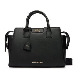 Torebka Armani Exchange. Czarne torebki klasyczne Armani Exchange, bez wzorów, bez dodatków. Za 704.99 zł.
