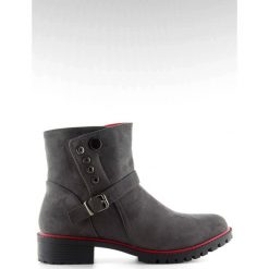 Szare Botki sztyblety z lamówką r112p Grey. Szare botki ButyModne, bez wzorów, bez obcasa, bez zapięcia. W wyprzedaży za 128.75 zł.