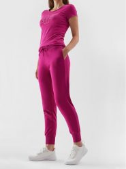 4F Spodnie dresowe 4FAW23TTROF474 Różowy Regular Fit. Czerwone spodnie dresowe 4f, l, bez wzorów, z bawełny. Za 89.99 zł.
