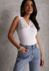 Biały Bieliźniany Top z Bawełny z Siateczkową Wstawką i Koronką Beranela. Białe topy Renee, m, z aplikacjami, z bawełny, bez kołnierzyka, bez ramiączek. Za 29.99 zł.