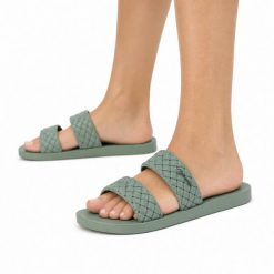 Klapki damskie Ipanema 83243 RENDA II FEM. Zielone klapki Ipanema, bez wzorów, z materiału, bez obcasa. Za 69.00 zł.