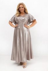 Sukienka maxi kopertowa Silver Glam z połyskiem na wesele, bal i eleganckie przyjęcia PLUS SIZE OVERSIZE LATO. Szare sukienki Moda Size Plus Iwanek, na imprezę, na lato, l, bez wzorów, z elastanu, eleganckie, bez kołnierzyka, plus size, bez ramiączek, maxi, kopertowe. Za 379.90 zł.
