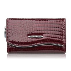 Portfel damski skórzany lakierowany z tłoczeniem croco burgundowy SP-24-CBGD. Czerwone portfele PAOLO PERUZZI, bez wzorów, z lakierowanej skóry. Za 109.00 zł.