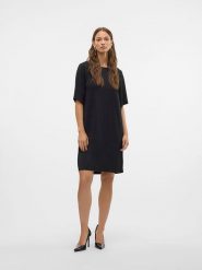 Vero Moda Sukienka w kolorze czarnym rozmiar: L. Czarne sukienki Vero Moda, l, bez wzorów, bez kołnierzyka, bez ramiączek, midi. Za 74.63 zł.