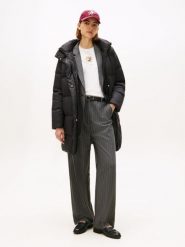 Tommy Hilfiger płaszcz puchowy Kobiety Sztuczne włókno czarny, XL. Czarne płaszcze TOMMY HILFIGER, xl, bez wzorów, z puchu, bez kaptura. Za 949.95 zł.