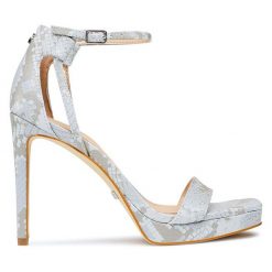 Sandały Guess. Czerwone sandały Guess, z aplikacjami, bez obcasa, bez zapięcia. Za 329.99 zł.