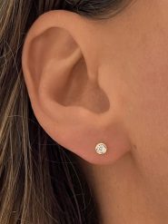 OR Carats Złote kolczyki-wkrętki z diamentami rozmiar: onesize. Żółte kolczyki OR Carats, z diamentem, metalowe. Za 550.36 zł.
