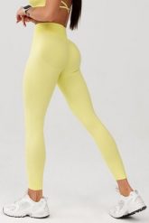 Damskie legginsy bezszwowe Rough Radical Seamless Glow Long. Czerwone legginsy ROUGH RADICAL, l, bez wzorów, z dzianiny, z podwyższonym stanem, długie. Za 159.90 zł.