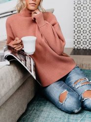 Milan Kiss Sweter w kolorze łososiowym rozmiar: S. Różowe golfy Milan Kiss, s, bez wzorów, bez ramiączek. Za 201.08 zł.