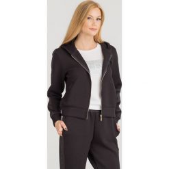 BLUZA YLENIA Guess. Czarne bluzy Guess, l, z aplikacjami, z materiału, z kapturem. Za 369.00 zł.