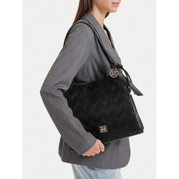 Torebka Nine West. Czarne torebki klasyczne Nine West, bez wzorów, bez dodatków. Za 229.99 zł.