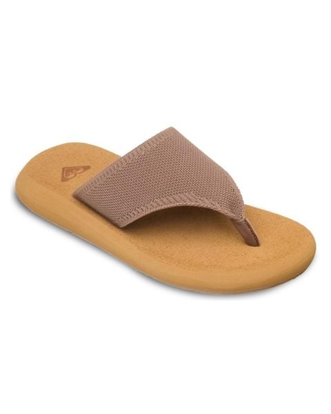 Sandały klapki japonki damskie SAMOLO. Brązowe klapki Roxy, bez wzorów, z materiału, bez obcasa, bez zapięcia. Za 149.99 zł.