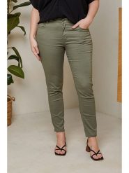 Curvy Lady Dżinsy - Slim fit - w kolorze zielonym rozmiar: 42. Zielone jeansy Curvy Lady, bez wzorów, z standardowym stanem. Za 123.25 zł.