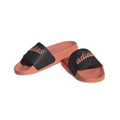 Sandały adidas Adilette Shower w kolorze różowym. Czarne sandały Adidas, bez wzorów, z syntetyku, sportowe, bez obcasa, bez zapięcia. Za 193.50 zł.