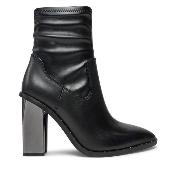 Botki Aldo. Brązowe botki Aldo, bez wzorów, bez obcasa, na słupku, bez zapięcia. Za 679.99 zł.