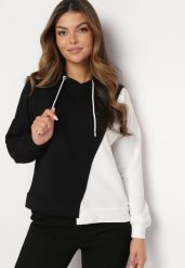 Czarna Bluza z Bawełny z Asymetrycznym Wzorem i Kapturem Revea. Czarne bluzy Born2be, bez wzorów, z bawełny, z kapturem. Za 89.99 zł.