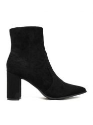 JENNY Botki CEO-R25AW2401 Czarny. Czarne botki Jenny, bez wzorów, z materiału, bez obcasa, na słupku, bez zapięcia. Za 159.99 zł.